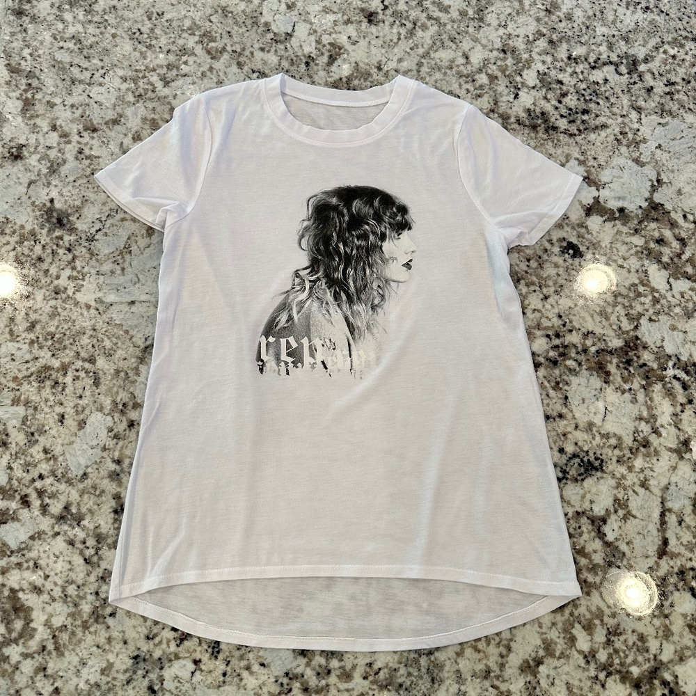 Taylor Swift Reputation Tee Concert Merchandise Size XS